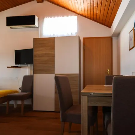 Apartmani Sabira Novi Vinodolski Exterior photo