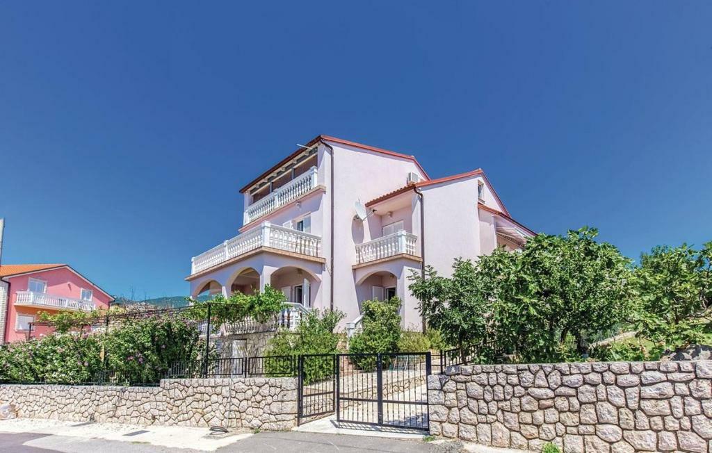 Sabira Apartment